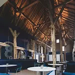 Roannay - Hotel