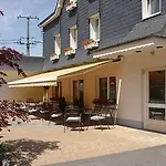 Roannay - 4*