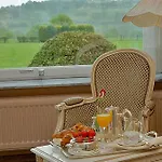 Roannay - Hotel 4*