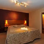 Roannay - Hotel 4*