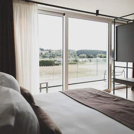 Roannay - 호텔 프란코르챰프스