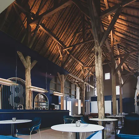 Roannay - Ξενοδοχείο