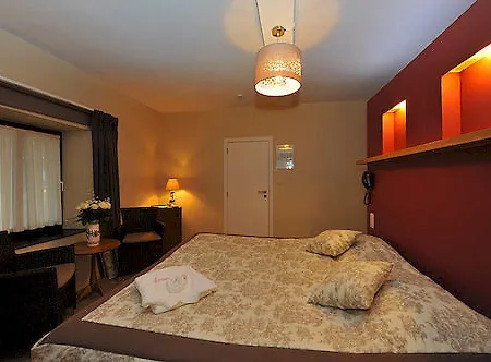 Roannay - 4*